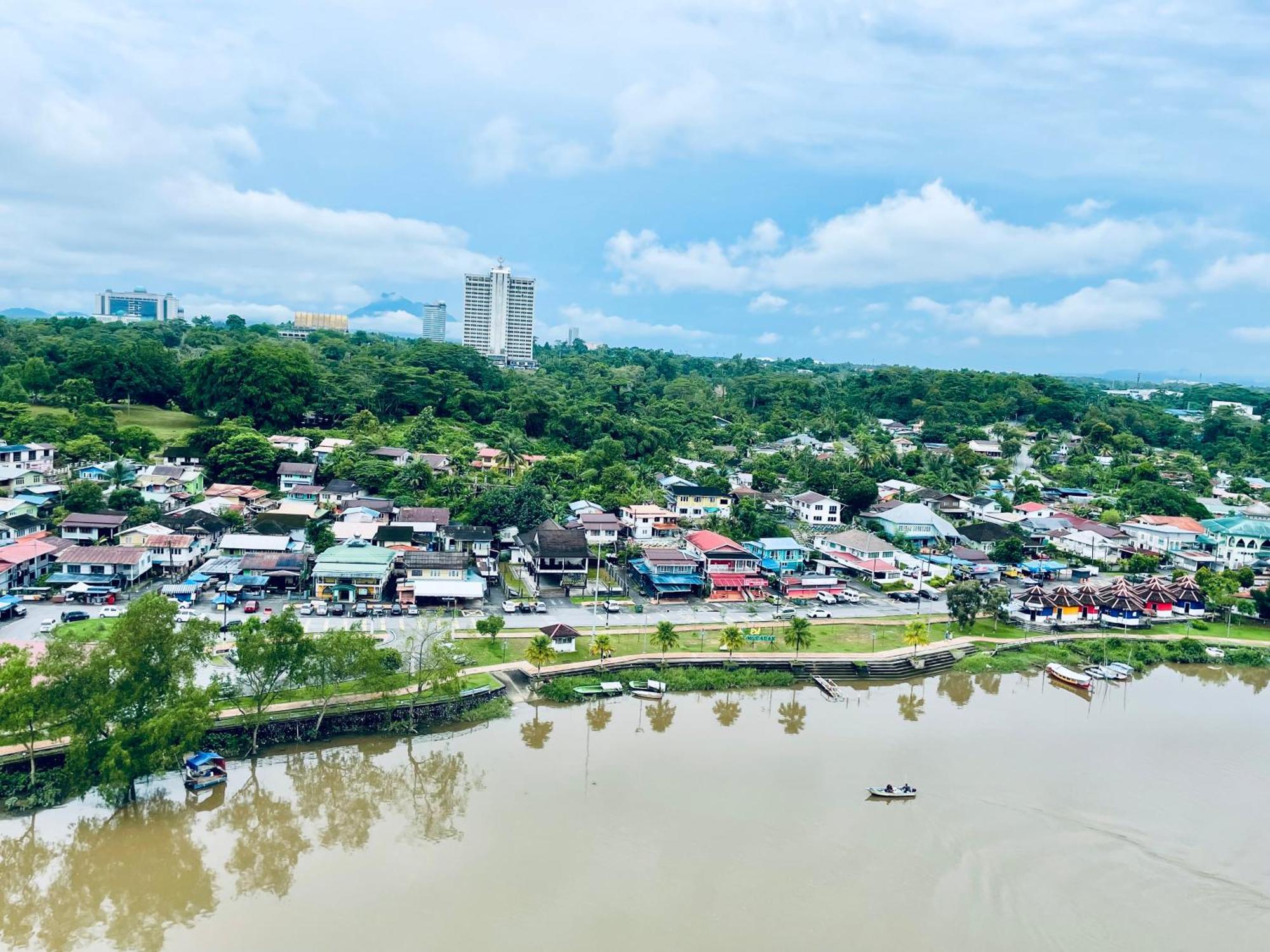 Kuching City Center Riverbank Suites With Marvelous River View Εξωτερικό φωτογραφία