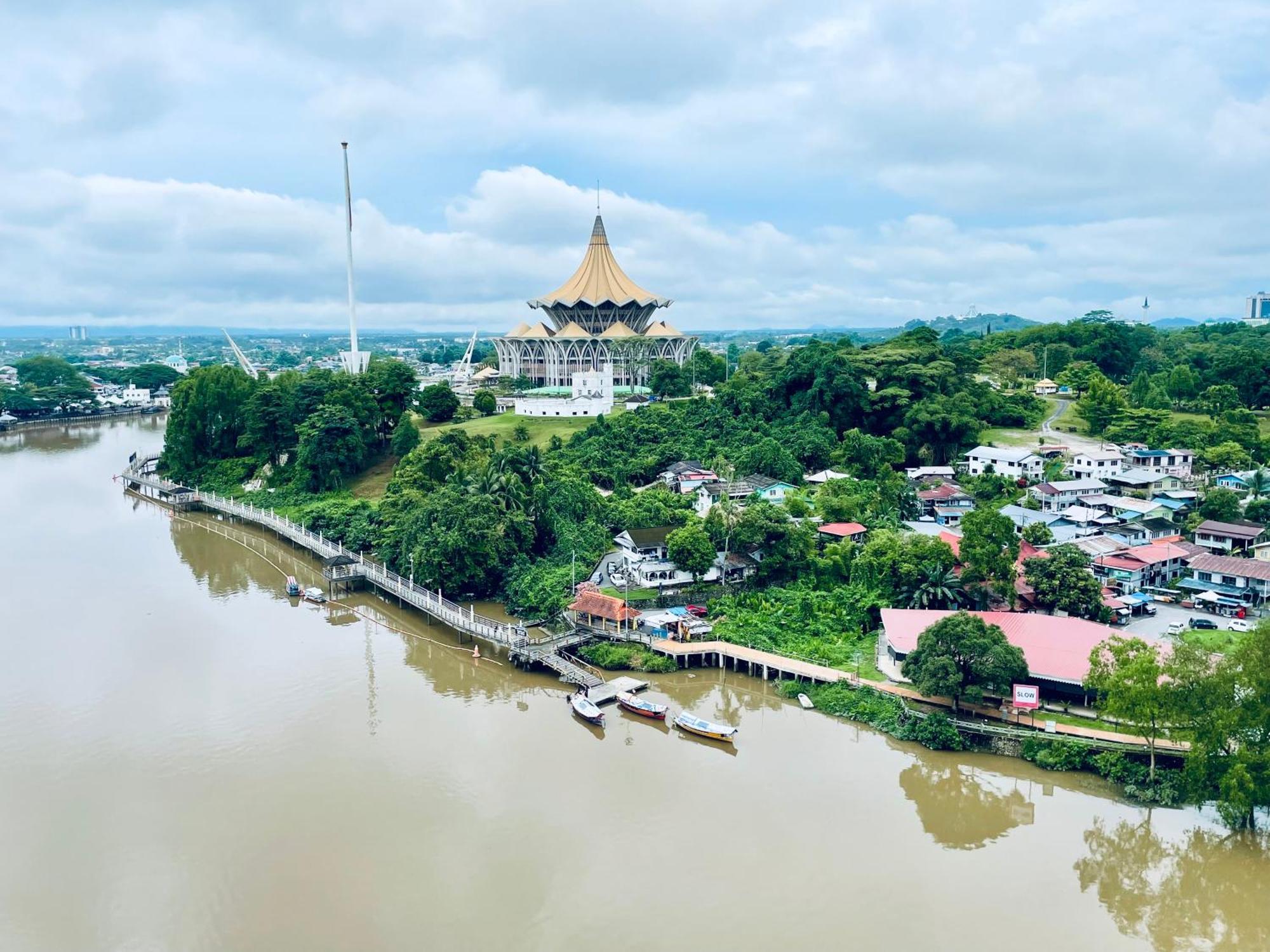 Kuching City Center Riverbank Suites With Marvelous River View Εξωτερικό φωτογραφία