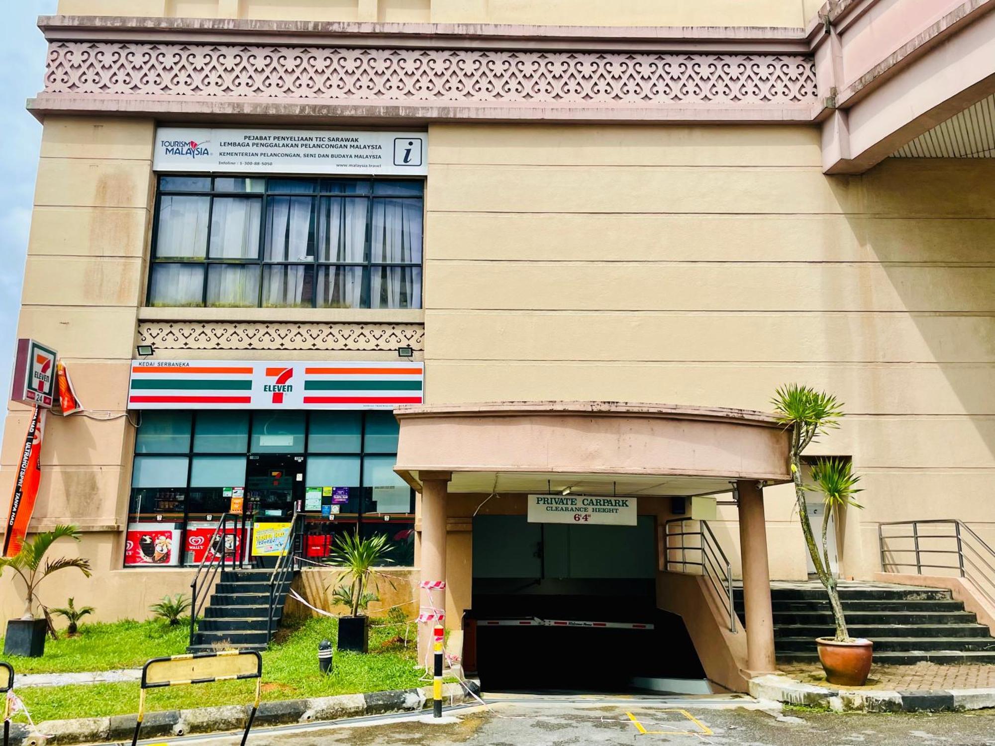 Kuching City Center Riverbank Suites With Marvelous River View Εξωτερικό φωτογραφία