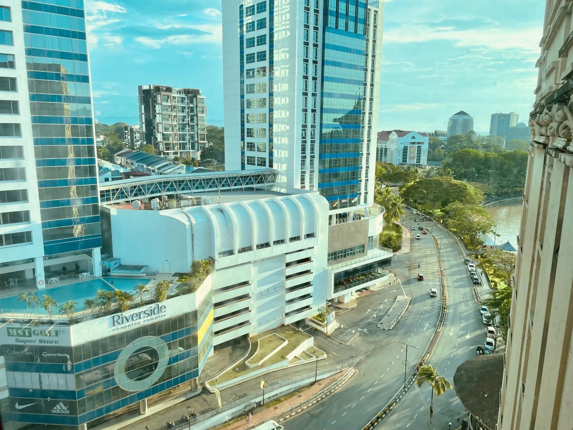 Kuching City Center Riverbank Suites With Marvelous River View Εξωτερικό φωτογραφία