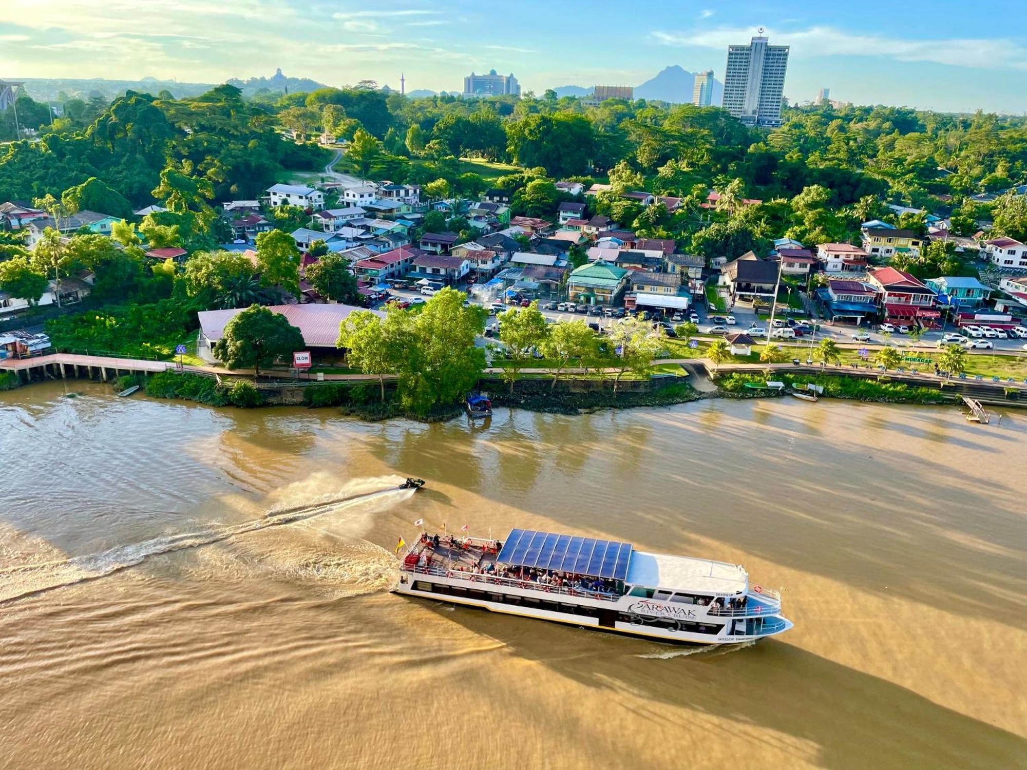 Kuching City Center Riverbank Suites With Marvelous River View Εξωτερικό φωτογραφία